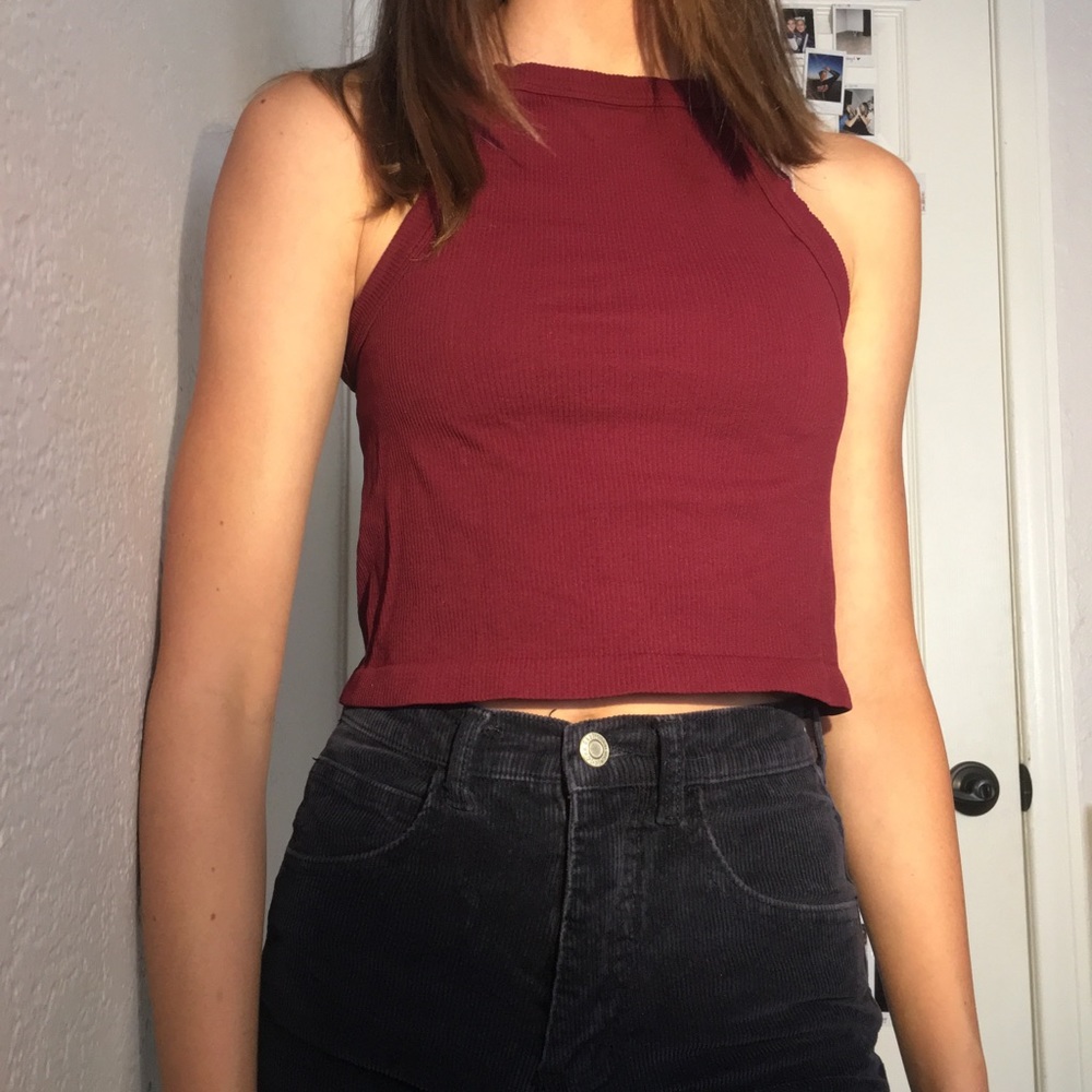 Skylee dark red high neck top